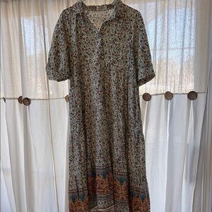 NWOT- Floral Patterned Dress